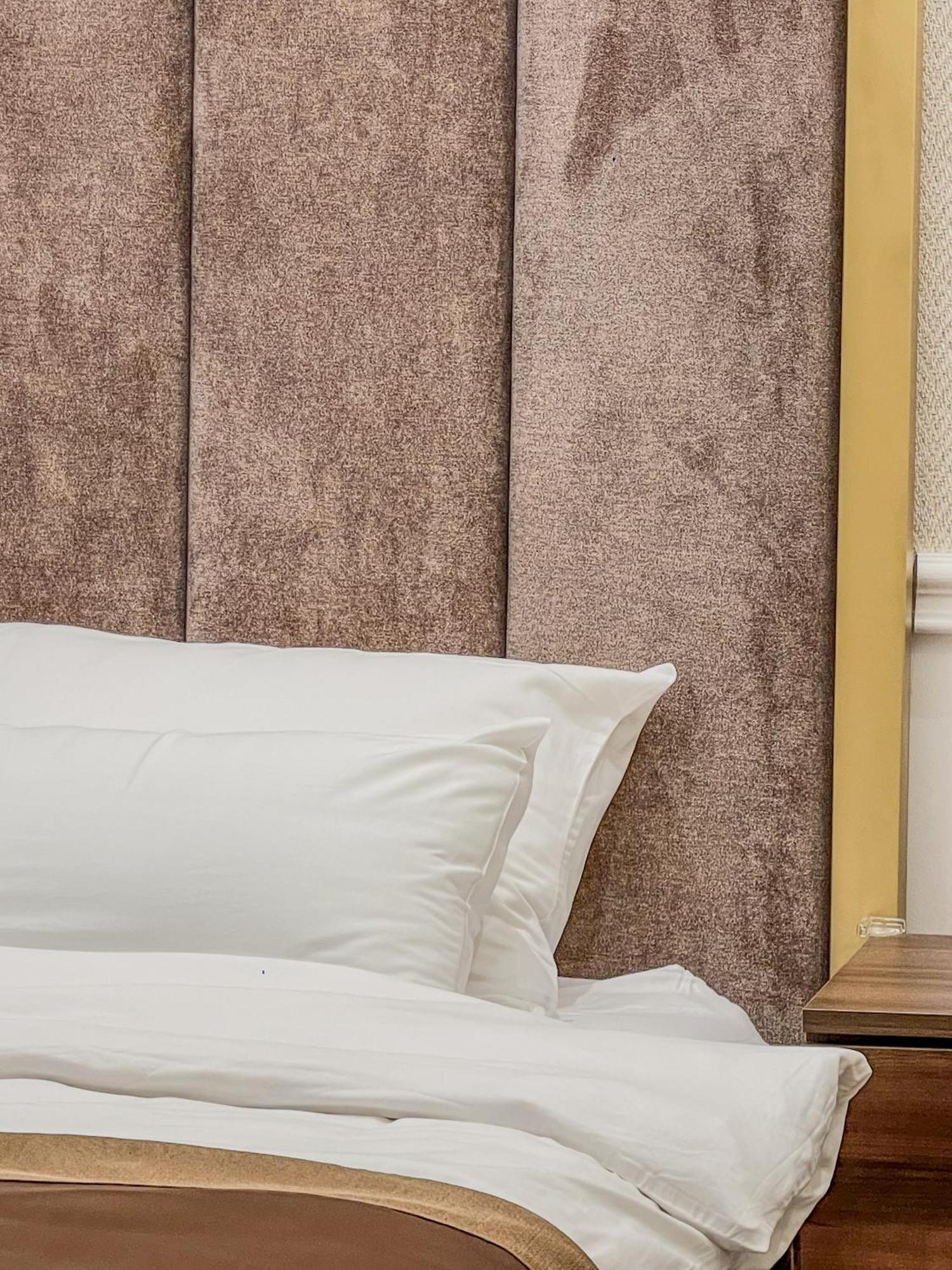 Hive Luxury Suites By Mn Property Κότορ Εξωτερικό φωτογραφία